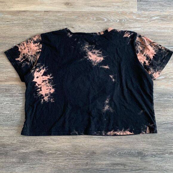 Shein Curve reverse dye tee shirt size 1x - Picture 6 of 6